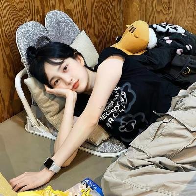 如月微笑